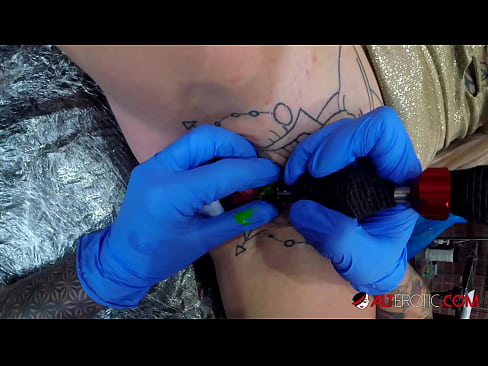❤️ Äärimmäisen tatuoitu hottie Sully Savage sai tatuoinnin klitorikseen ❤️ Kotitekoinen porno at us fi.redgast4asset.ru ❤
